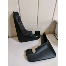 Брызговик передний Mitsubishi Outlander XL II 2005-2012 Sailing Брызговик передний Mitsubishi Outlander XL II 2005-2012 Sailing